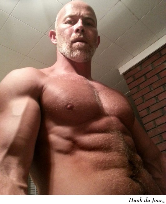 Michael Jon Robertson - Hunk du Jour Michael Jon Robertson - Hunk du Jour