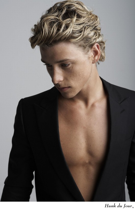 Mitch Hewer - Hunk du Jour Mitch Hewer - Hunk du Jour