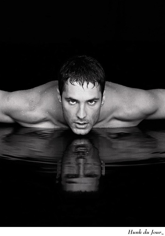 Raoul Bova Muscular Back - Hunk du Jour Raoul Bova Muscular Back - Hunk du Jour