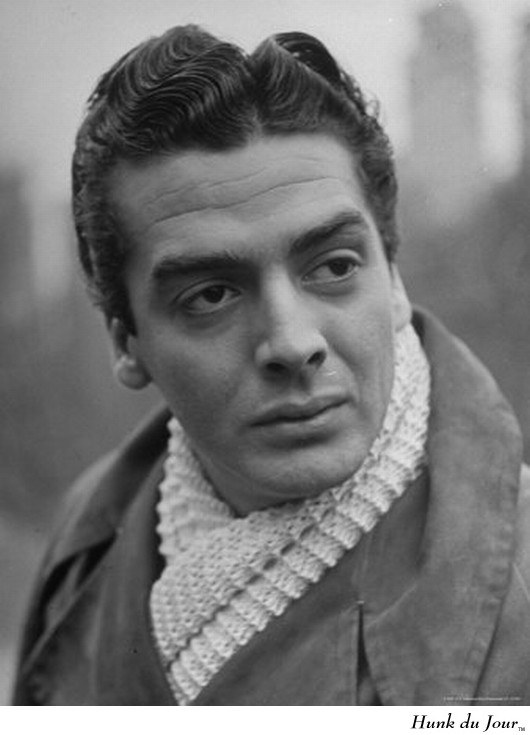 Victor Mature - Hunk du Jour Victor Mature - Hunk du Jour