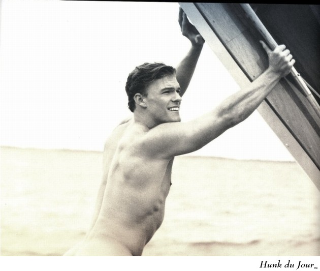 Alan Ritchson in Abercrombie and Fitch, Aquaman on Smallville - Hunk du Jour Alan Ritchson in Abercrombie and Fitch, Aquaman on Smallville - Hunk du Jour