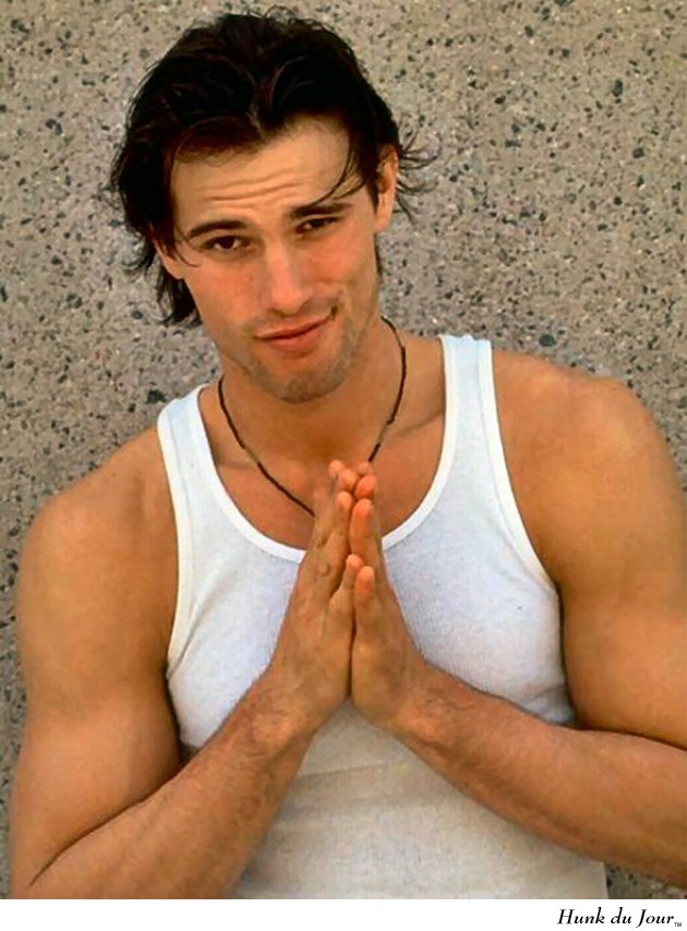Austin Peck in white tank top - Hunk du Jour Austin Peck in white tank top - Hunk du Jour