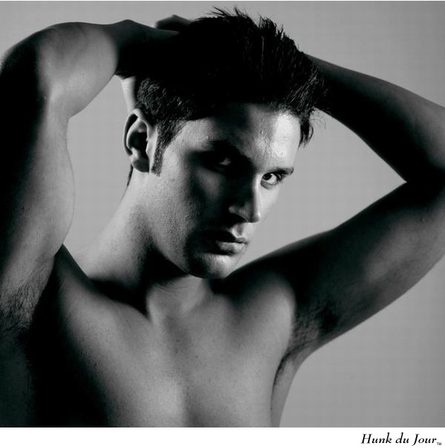 - Hunk du Jour - Hunk du Jour