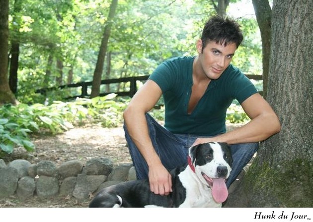 - Hunk du Jour - Hunk du Jour
