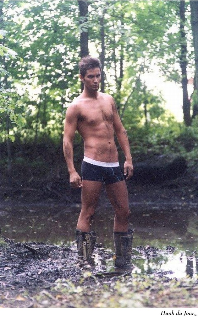 - Hunk du Jour - Hunk du Jour