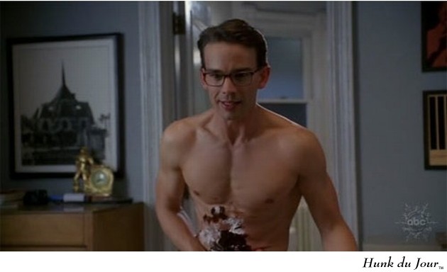 Christopher Gorham covered in Ice Cream on Ugly Betty - Hunk du Jour Christopher Gorham covered in Ice Cream on Ugly Betty - Hunk du Jour