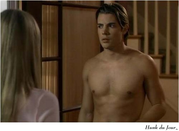 Josh Henderson Shirtless Chest - Hunk du Jour Josh Henderson Shirtless Chest - Hunk du Jour