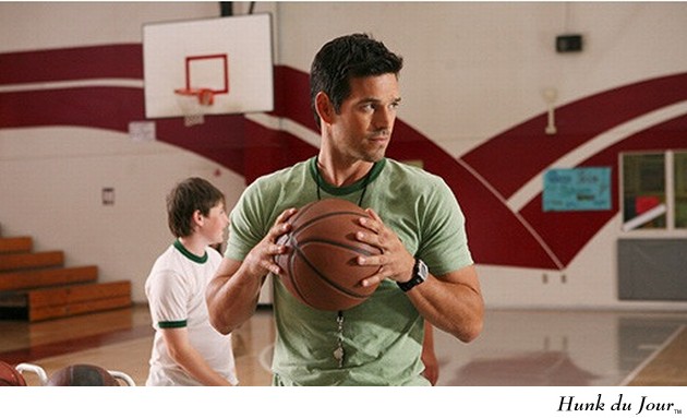 Eddie Cibrian as a PE teacher on Ugly Betty - Hunk du Jour Eddie Cibrian as a PE teacher on Ugly Betty - Hunk du Jour