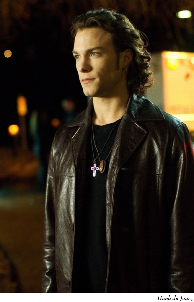 Kyle Schmid - Hunk du Jour Kyle Schmid - Hunk du Jour
