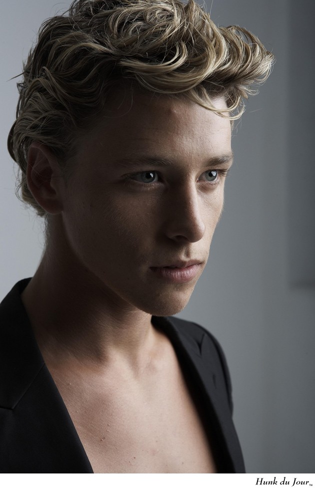 Mitch Hewer - Hunk du Jour Mitch Hewer - Hunk du Jour