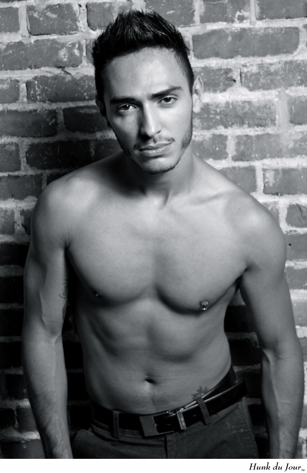 Oscar Olivas - Hunk du Jour Oscar Olivas - Hunk du Jour