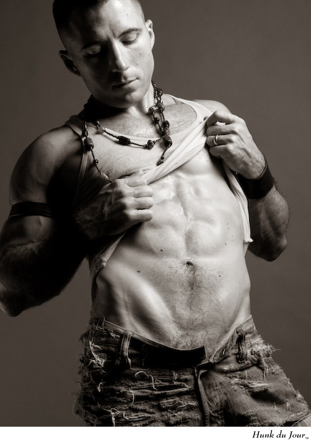 Stephen Massey aka DJ Grind - Hunk du Jour Stephen Massey aka DJ Grind - Hunk du Jour
