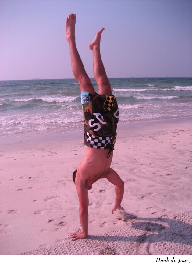 Stuart Manning doing hand stands in his swimsuit. - Hunk du Jour Stuart Manning doing hand stands in his swimsuit. - Hunk du Jour