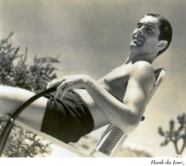 tyrone_power_201004_4.jpg