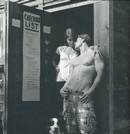 Alan Ritchson : Aquaman in Abercrombie & Fitch
