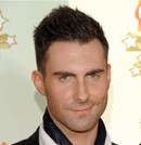 Adam Levine : Maroon 5