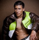 Robin Martin : Hunk of the Day