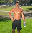 Your Hunk of the Day: Joey Lawerence 