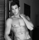 Your Hunk of the Day: Rob Wilson